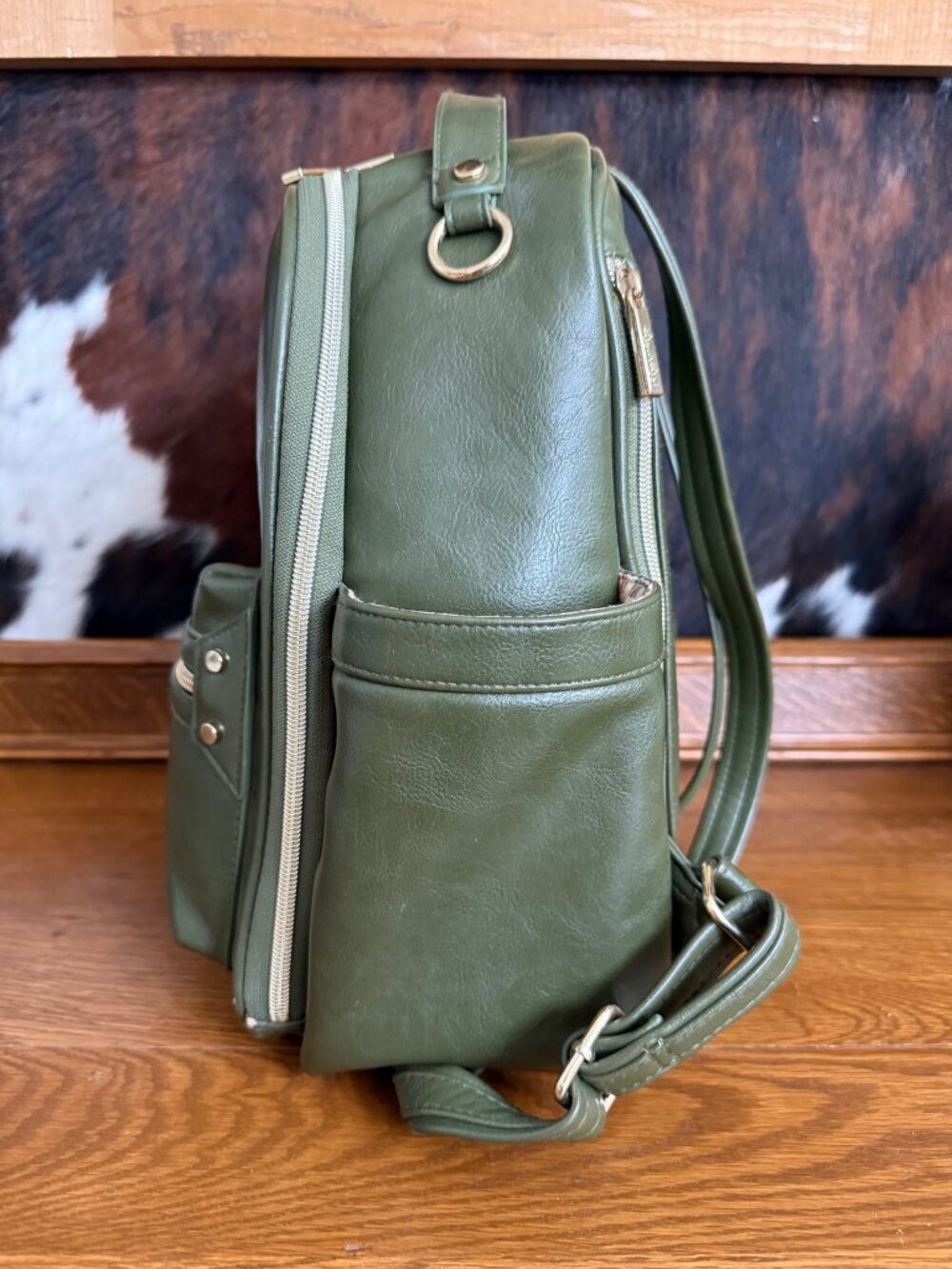 Itzy Ritzy Olive Mini Boss Plus - Picture 4 of 10